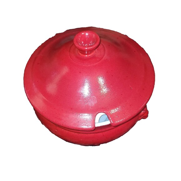 Emile Henry Le Potier Covered Tureen Soup Bowl Cooker 4 Qt Red w Lion Head VTG - Picture 2 of 16